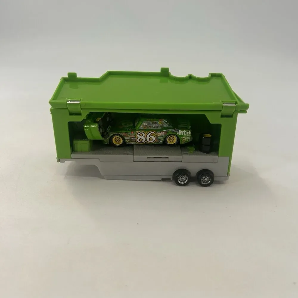 Disney Pixar Cars #86 Chick Hicks HTB , Hauler & Pit Crew Member Fast Shipping